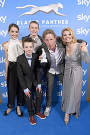 Richard Huber, Annette Frier , Damian Hardung, Luise Befort, Nick Julius Schuck Der Blaue Panther – 28. Bayerischer Fernsehpreis im Prinzregententheater in München am 03.06.2016 Agency People Image(c.) Michael Tinnefeld